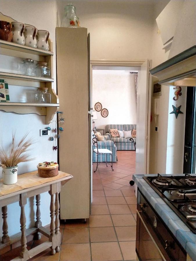 Villa Rossi Полиняно а Маре Екстериор снимка